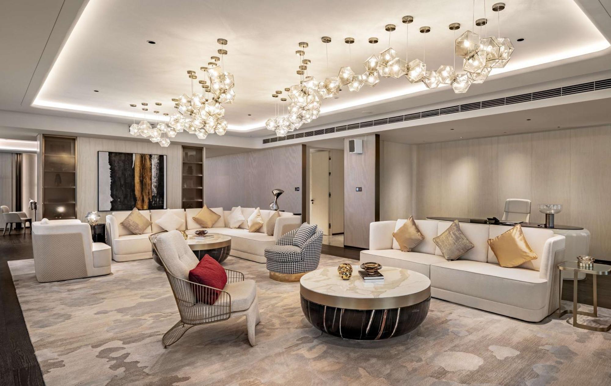 Hilton Shenzhen World Exhibition & Convention Center - Only 5 Minutes' Walk To Wecc Exterior foto