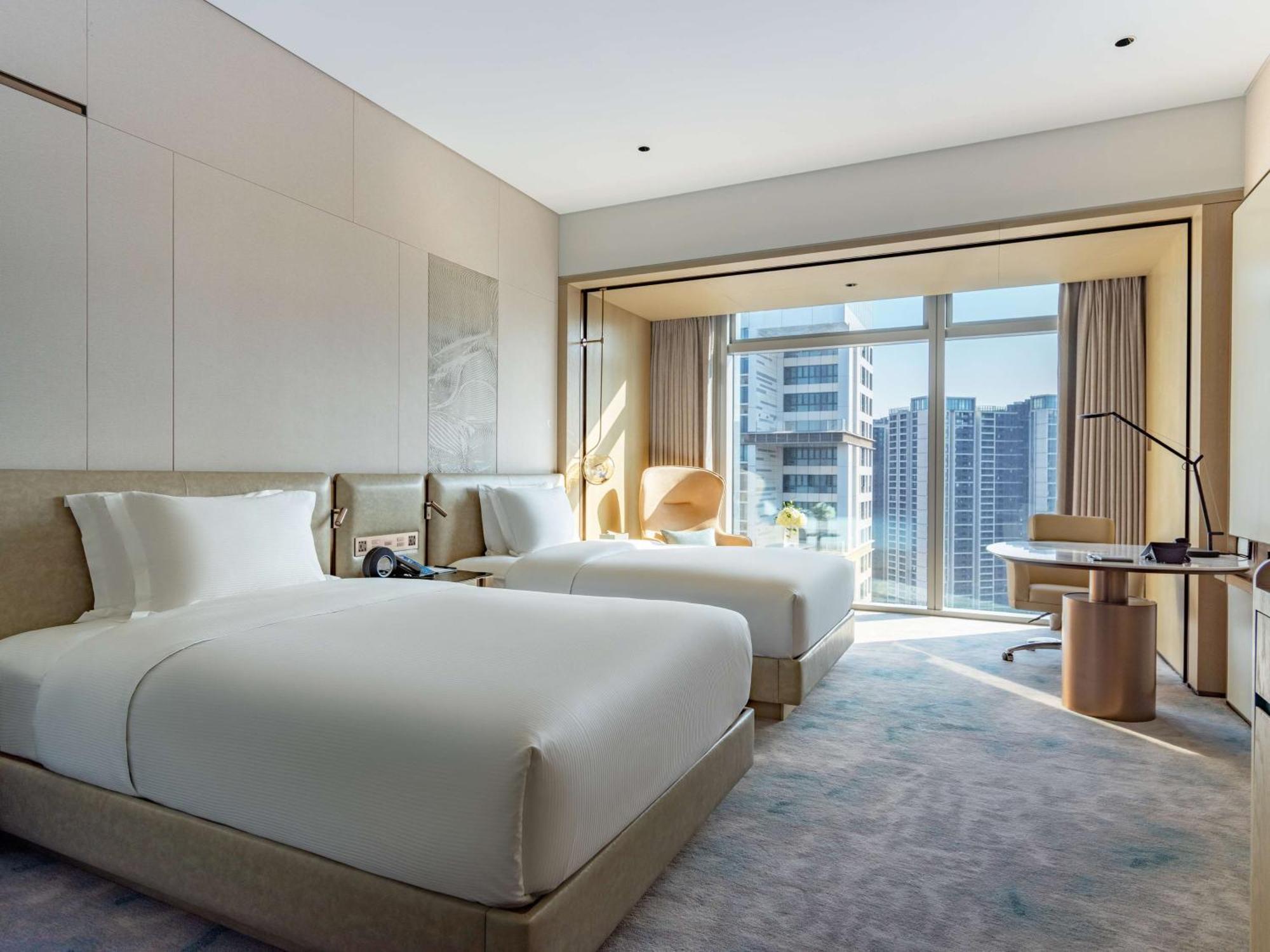 Hilton Shenzhen World Exhibition & Convention Center - Only 5 Minutes' Walk To Wecc Exterior foto