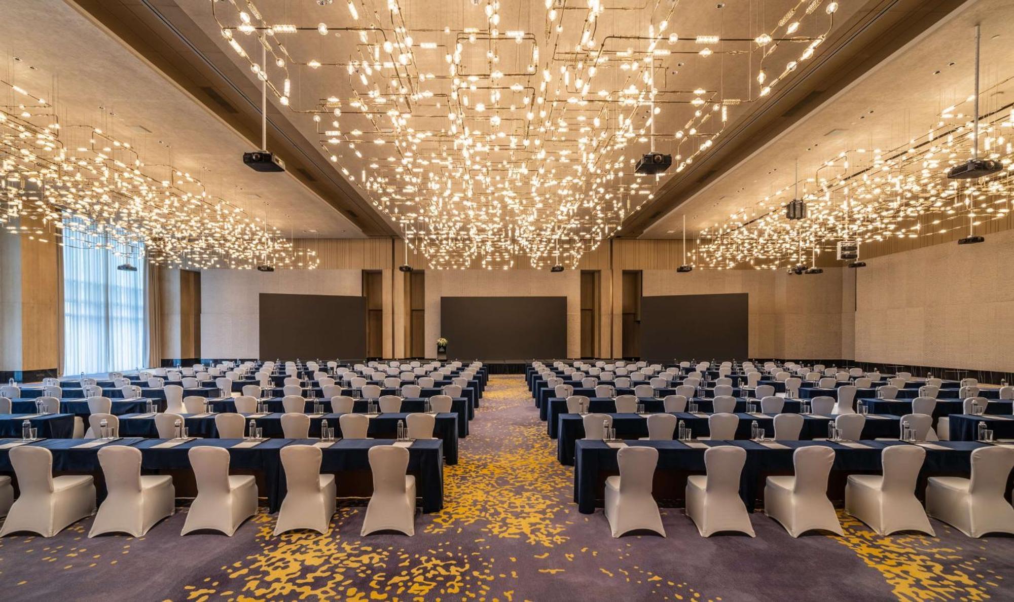 Hilton Shenzhen World Exhibition & Convention Center - Only 5 Minutes' Walk To Wecc Exterior foto